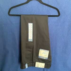 Haggar No Iron Khaki